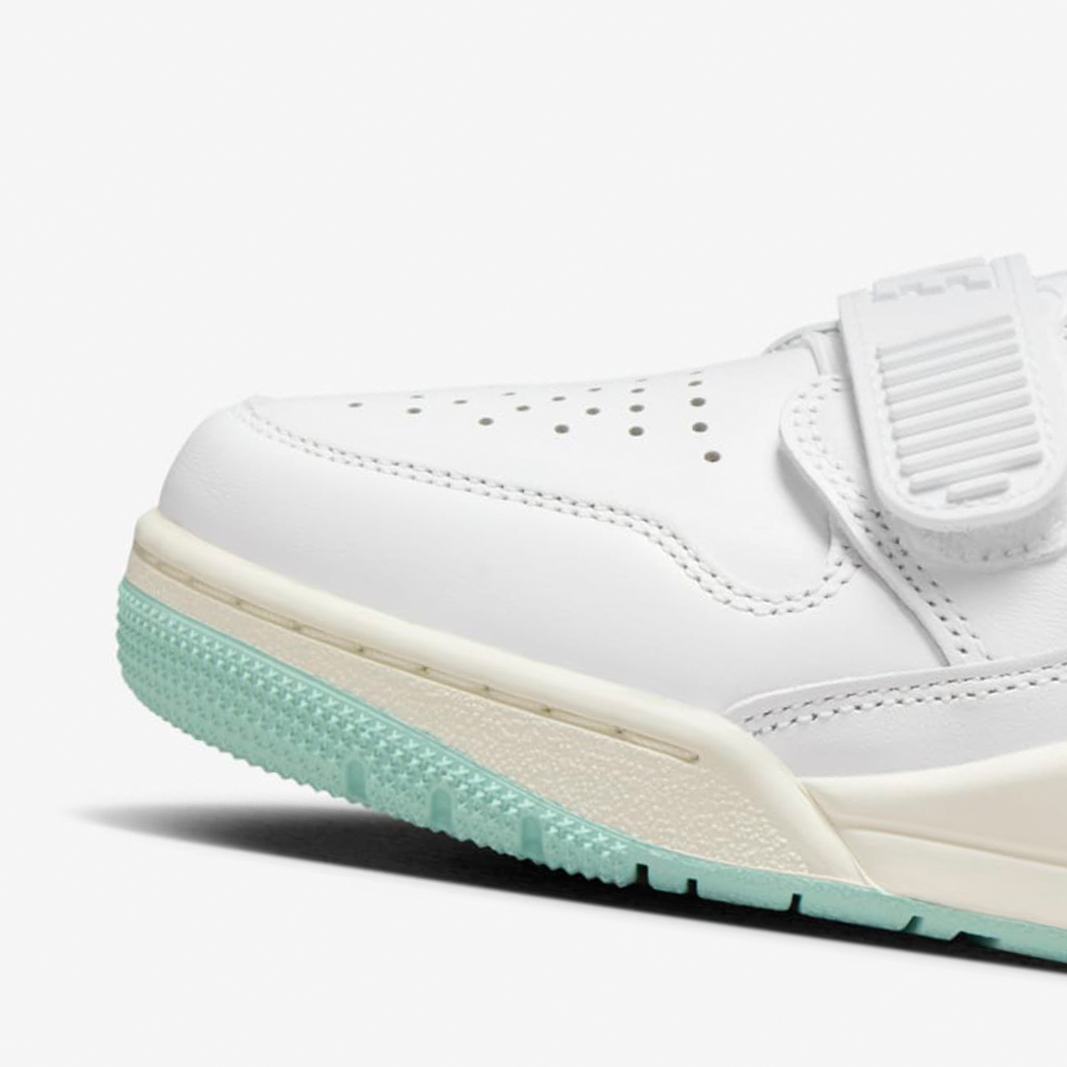 Nike genuine JORDAN women's ai - Women Shoes Jordan บทวิจารณ์และราคา