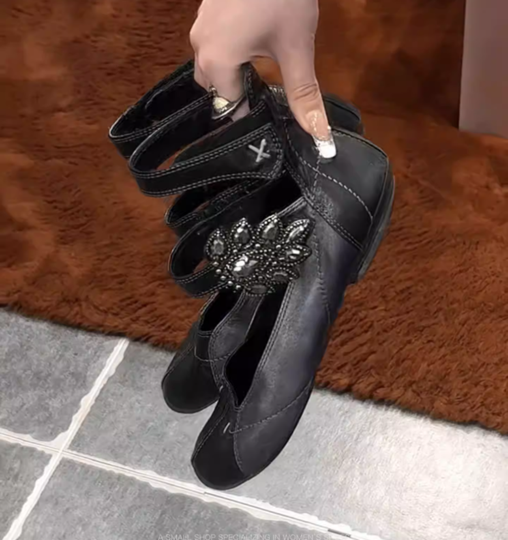 Black Distressed Leather Mary  - Women Shoes Black บทวิจารณ์และราคา