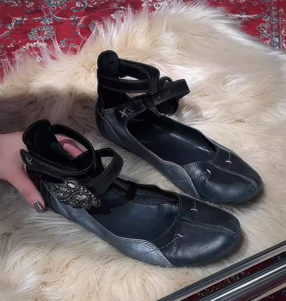 Black Distressed Leather Mary  - Women Shoes Black บทวิจารณ์และราคา