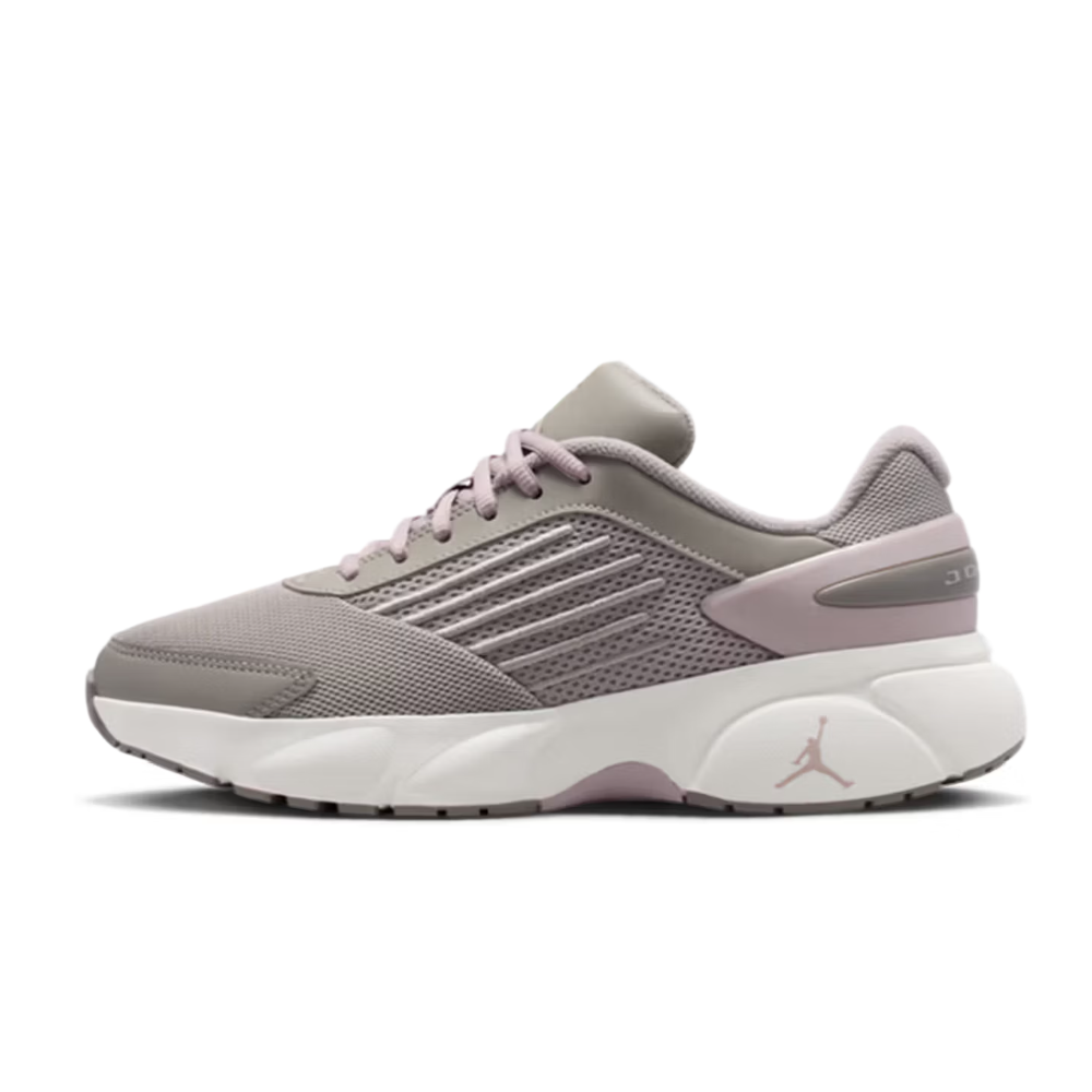 Nike Jordan TRUNNER FLOW: Comf - Women Shoes Jordan บทวิจารณ์และราคา